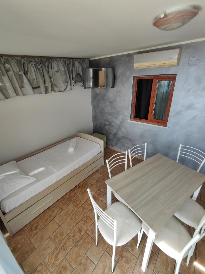 Sicily Travel Apartment'S 4 Giardini Naxos Exterior foto