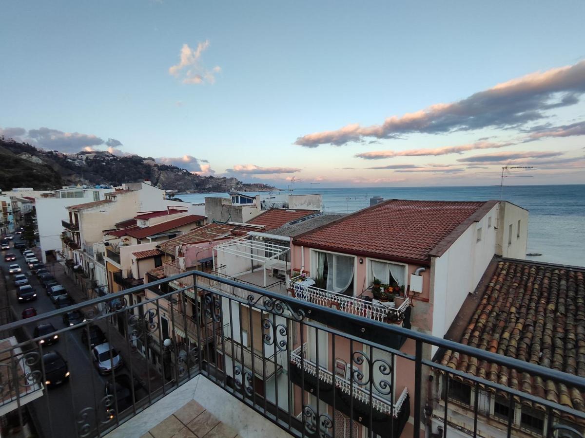 Sicily Travel Apartment'S 4 Giardini Naxos Exterior foto