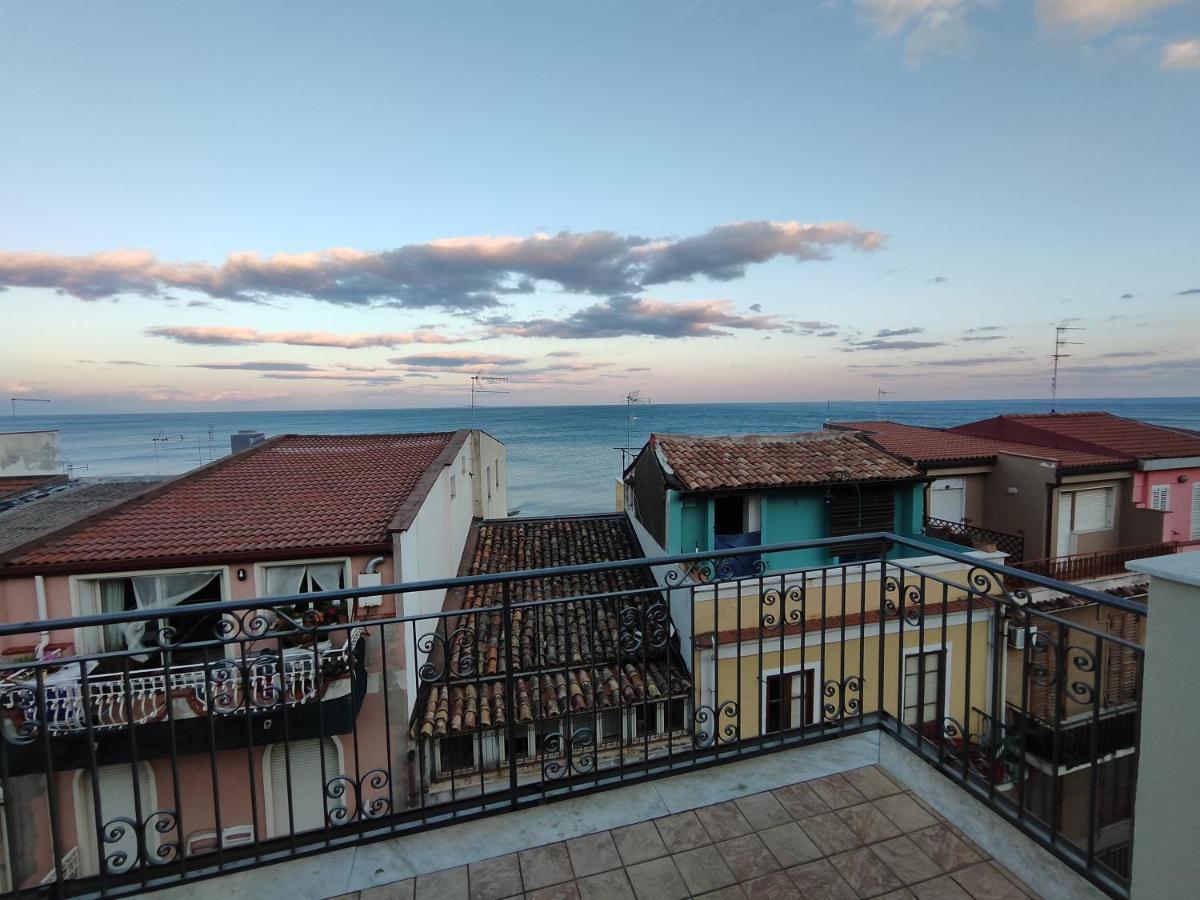 Sicily Travel Apartment'S 4 Giardini Naxos Exterior foto